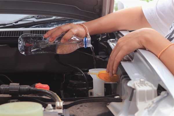 Regularly Checking and Replacing Brake and Transmission Fluids